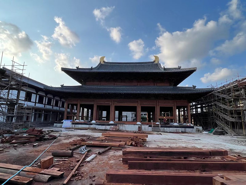 寺庙布局生态化实践，生态材料在寺庙重建中的创新应用