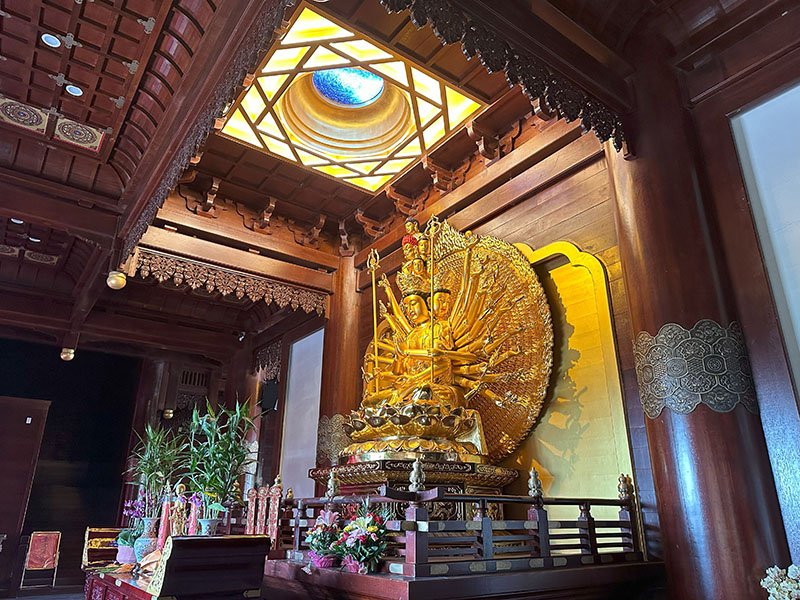 寺庙设计智能化趋势，智能系统集成与禅意空间营造