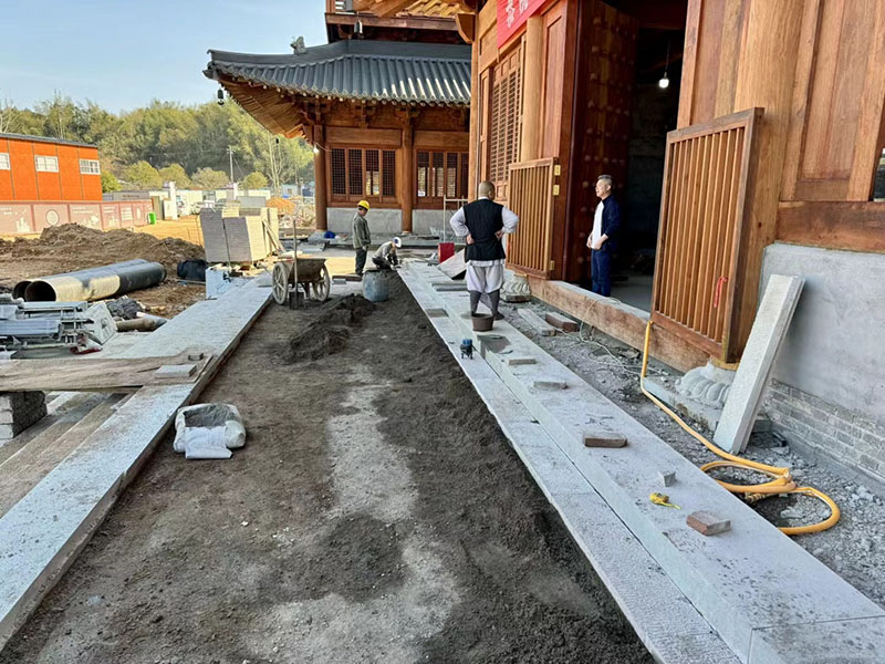 明清寺庙山门形制等级研究，门殿结合式与独立牌楼式的特征差异
