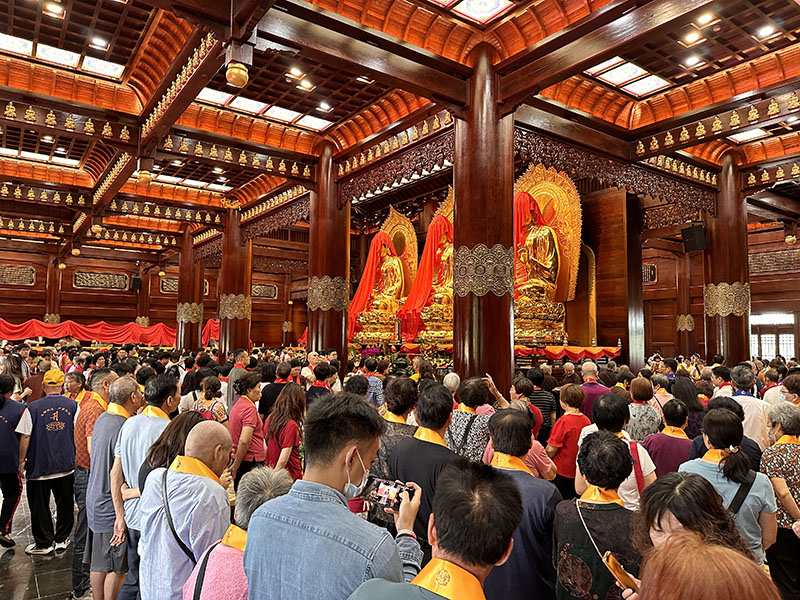 明清寺庙山门形制等级研究，门殿结合式与独立牌楼式的特征差异