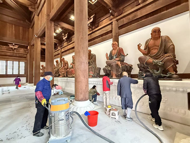 寺庙布局生态化实践，生态材料在寺庙重建中的创新应用
