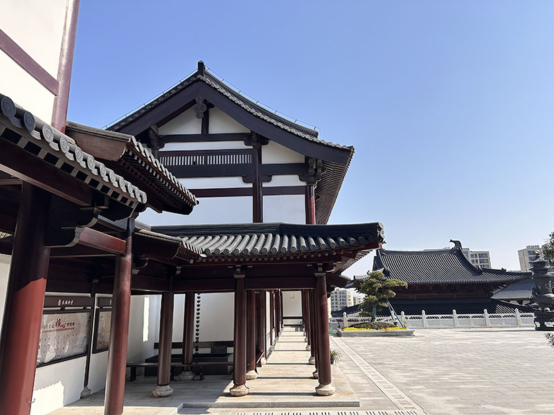 明清寺庙空间布局艺术解析，轴线序列与等级秩序的传统营造理念