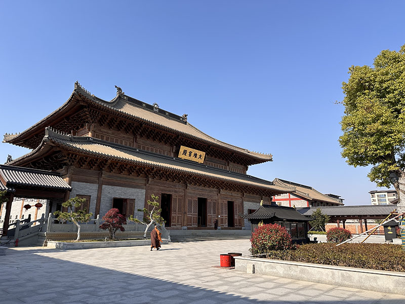 岭南园林的层次体验，佛山文化特色与古建筑布局的诗意重构
